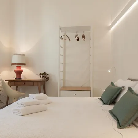Bright Terrace Loft In Center Apartamento