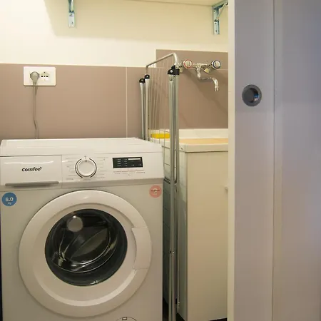 Bright Terrace Loft In Center דירה *